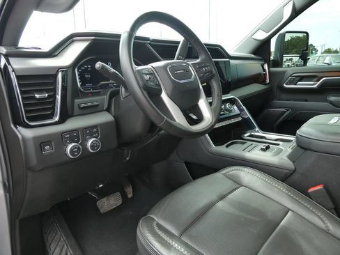 Certified 2025 GMC Sierra 3500 Denali w/ Denali Reserve Package AWD/4WD image 20