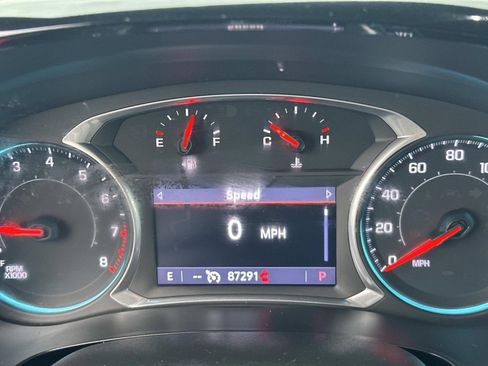 Used 2022 Chevrolet Traverse LT w/ LPO, Floor Liner Package image 18