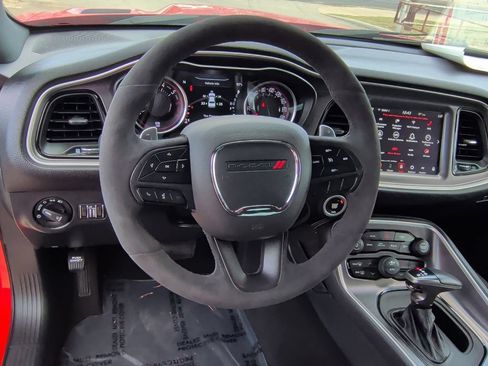 Used 2021 Dodge Challenger R/T Scat Pack RWD image 17