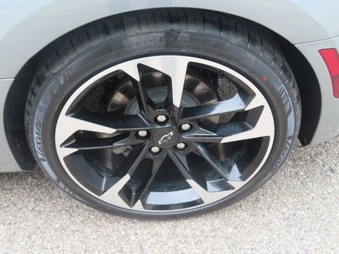 Used 2023 Chevrolet Camaro LT RWD image 14