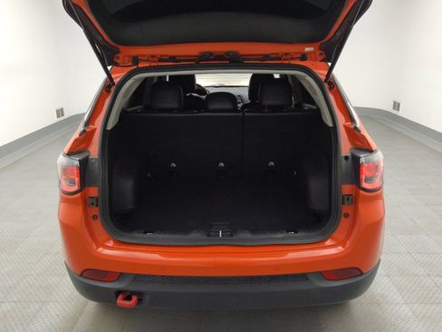 Used 2021 Jeep Compass Trailhawk w/ Convenience Group AWD/4WD image 29