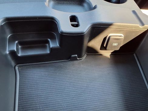 Used 2024 RAM 2500 Big Horn image 12