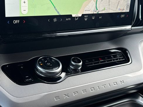New 2026 Ford Expedition Active AWD/4WD image 24