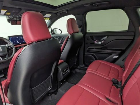 Used 2025 Lincoln Corsair Reserve image 35