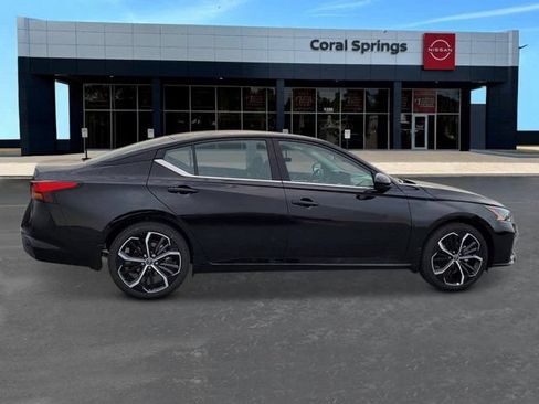 New 2026 Nissan Altima 2.5 SR FWD image 6