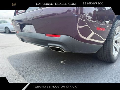 Used 2021 Dodge Challenger SXT RWD image 28