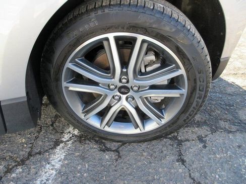 Used 2024 Ford Edge Titanium w/ Equipment Group 301A image 35