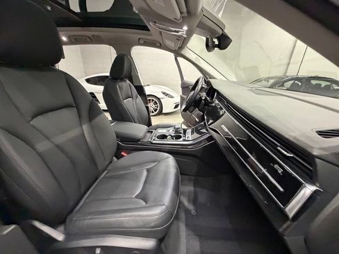 Used 2020 Audi Q7 3.0T Prestige w/ Prestige Package AWD/4WD image 39