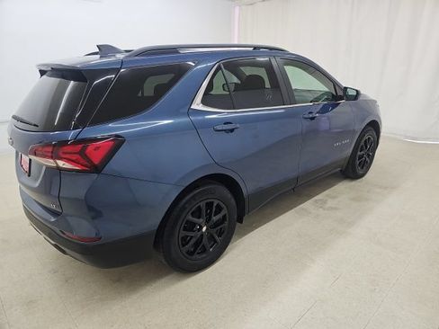 Used 2024 Chevrolet Equinox LT w/ LPO, Floor Liner Package FWD image 17