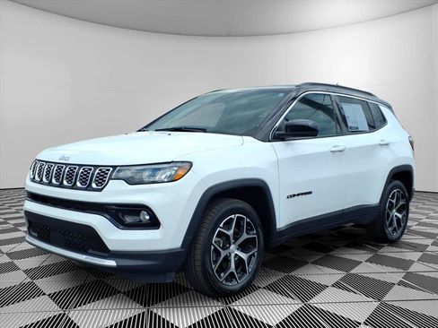 Used 2024 Jeep Compass Limited AWD/4WD image 26