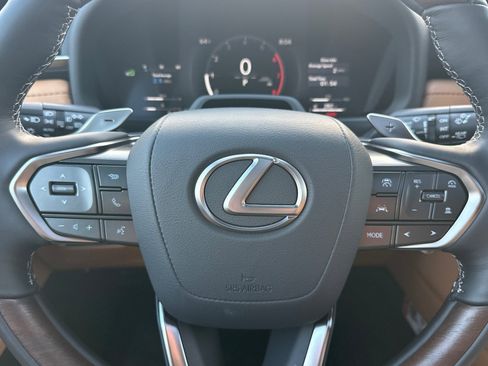 New 2025 Lexus LX 700h Luxury image 20