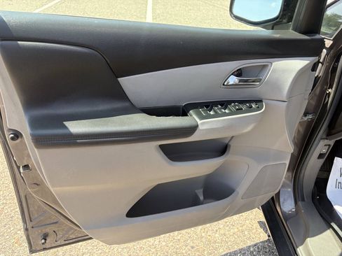 Used 2013 Honda Odyssey EX-L image 29