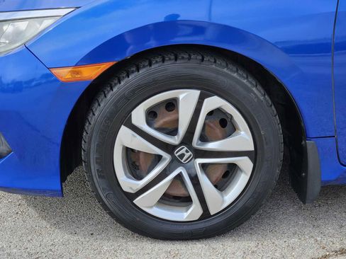 Used 2017 Honda Civic LX image 9