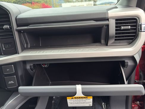 New 2026 Ford F250 XLT w/ XLT Premium Package image 34