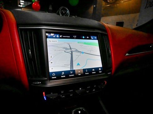 Used 2022 Maserati Levante Modena image 38