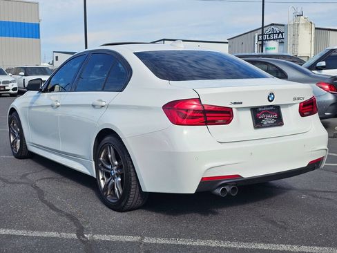 Used 2017 BMW 330i xDrive Sedan AWD/4WD image 3