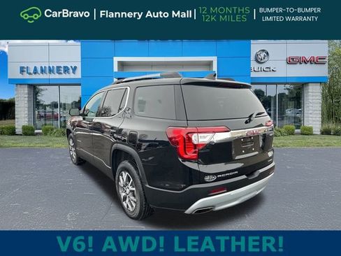 Certified 2023 GMC Acadia SLT w/ Preferred Package image 4