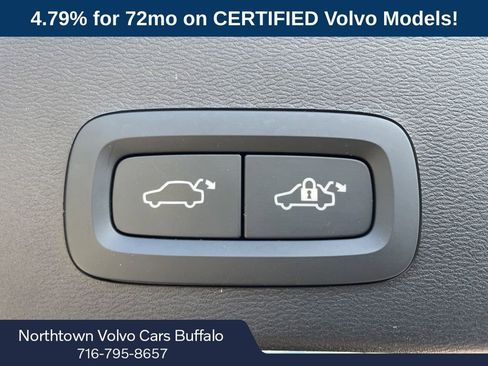 Certified 2024 Volvo XC40 B5 Plus w/ Protection Package Premier image 7