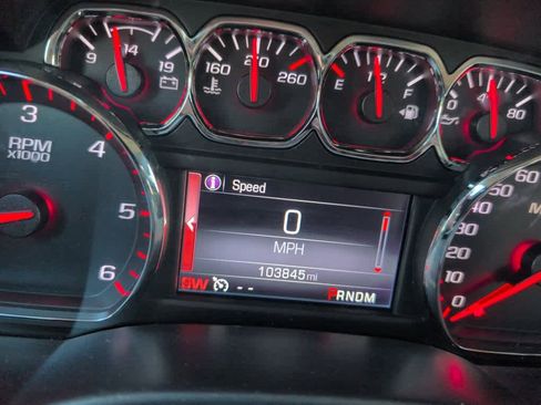 Used 2015 GMC Sierra 1500 SLE w/ SLE Value Package image 9