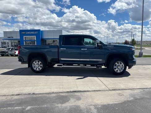 Certified 2024 Chevrolet Silverado 3500 High Country w/ Technology Package AWD/4WD image 3