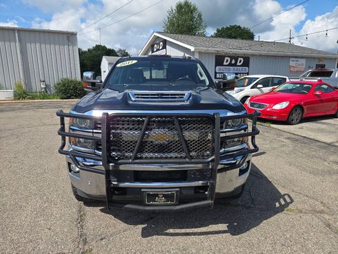 Used 2017 Chevrolet Silverado 2500 LTZ w/ Duramax Plus Package AWD/4WD image 3
