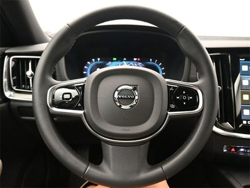 Used 2024 Volvo V60 B5 Cross Country Ultimate image 24