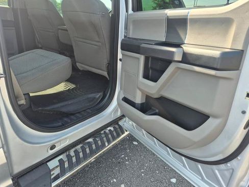 Used 2015 Ford F150 XLT w/ Equipment Group 302A Luxury AWD/4WD image 8