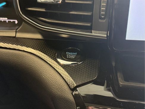 Used 2023 Ford Explorer ST-Line w/ Class IV Trailer Tow Package image 15