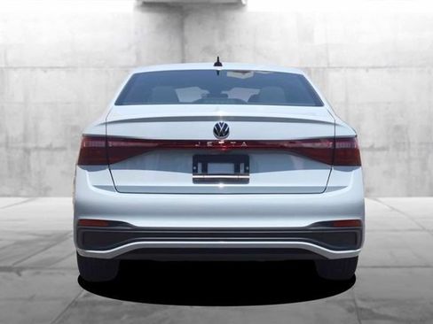 Used 2025 Volkswagen Jetta Sport FWD image 6