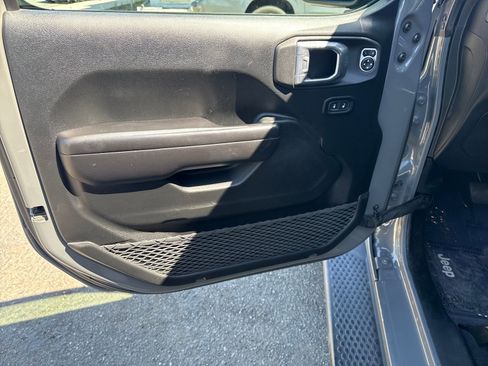 Used 2020 Jeep Wrangler Unlimited Sport S AWD/4WD image 12