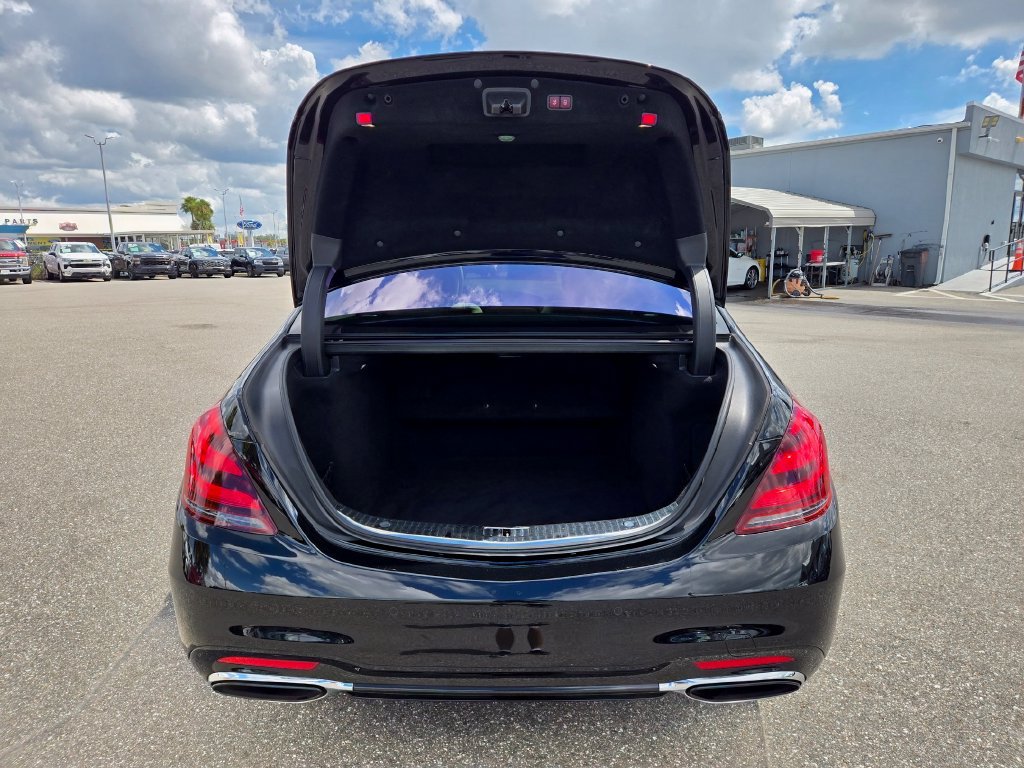 Used 2019 Mercedes-Benz S 560 4MATIC Sedan image 21