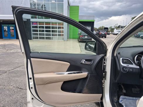 Used 2012 Dodge Journey SXT w/ Popular Equipment Group FWD image 15
