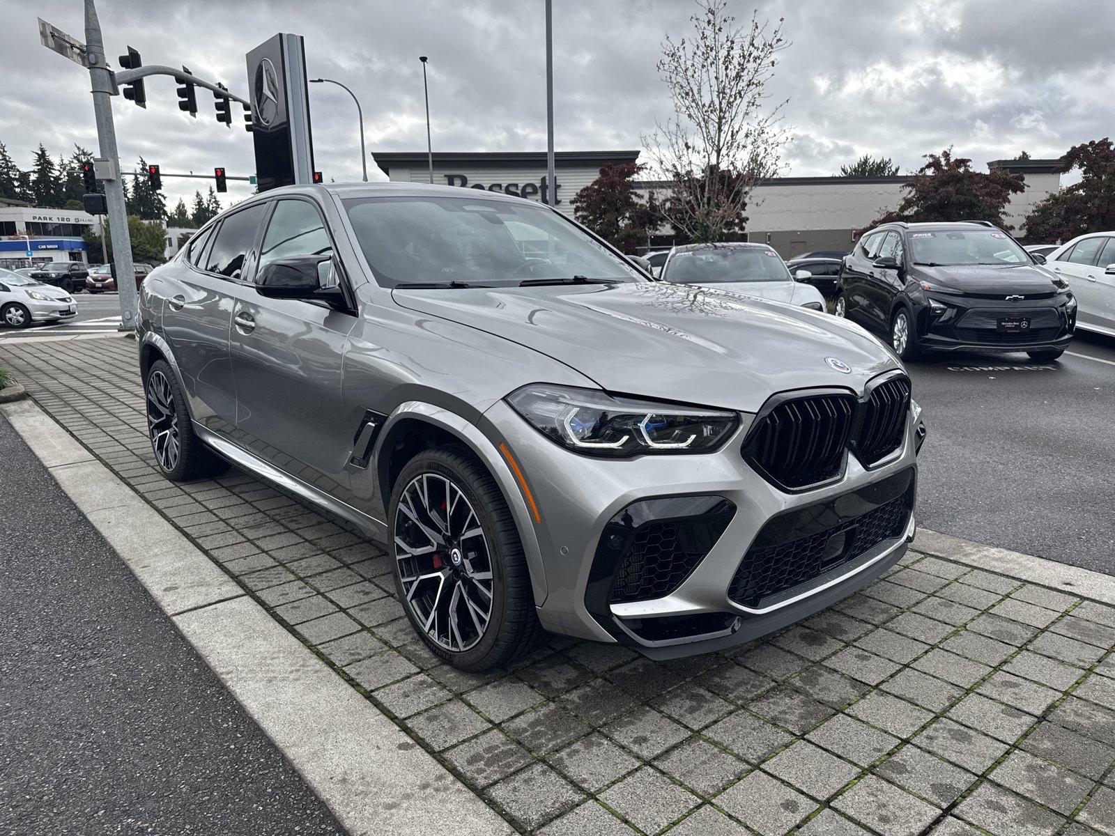 Used 2022 BMW X6 M w/ Competition Package AWD/4WD image 3