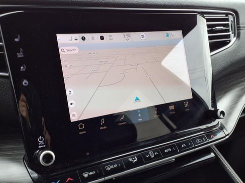 Used 2023 Jeep Wagoneer Series III w/ Preferred Equipment Group image 11