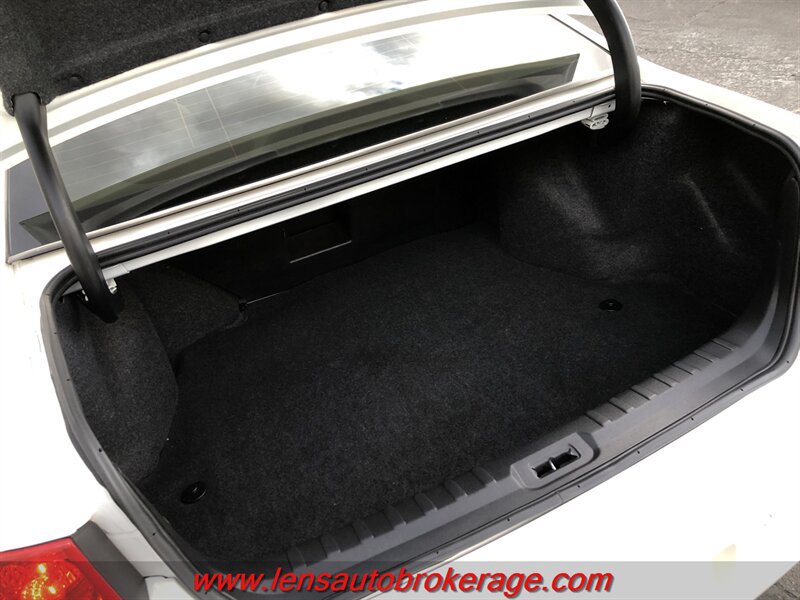 Used 2006 Buick Lucerne CXL w/ Driver Confidence Package FWD image 18