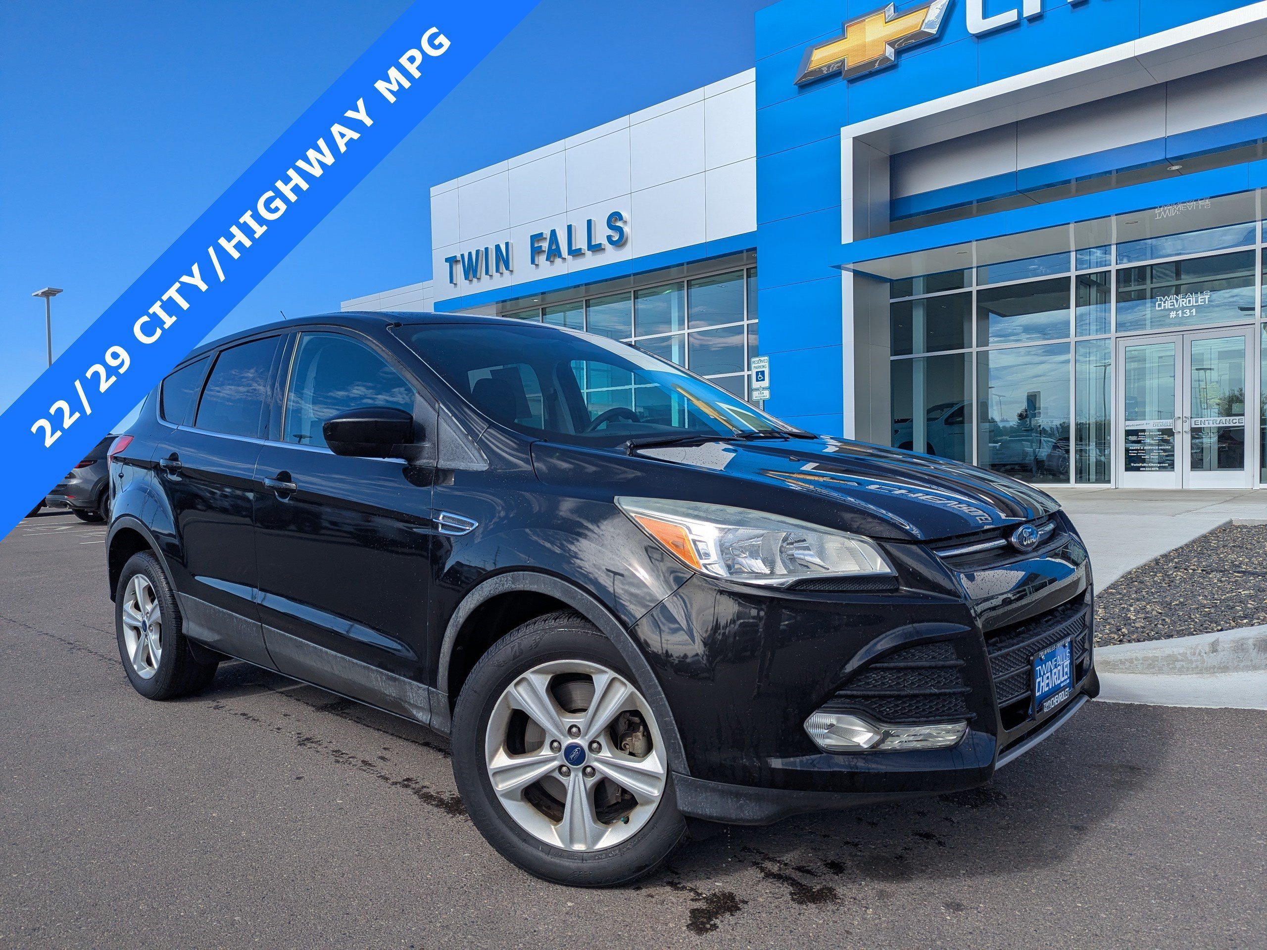 Used 2015 Ford Escape SE AWD/4WD image 1