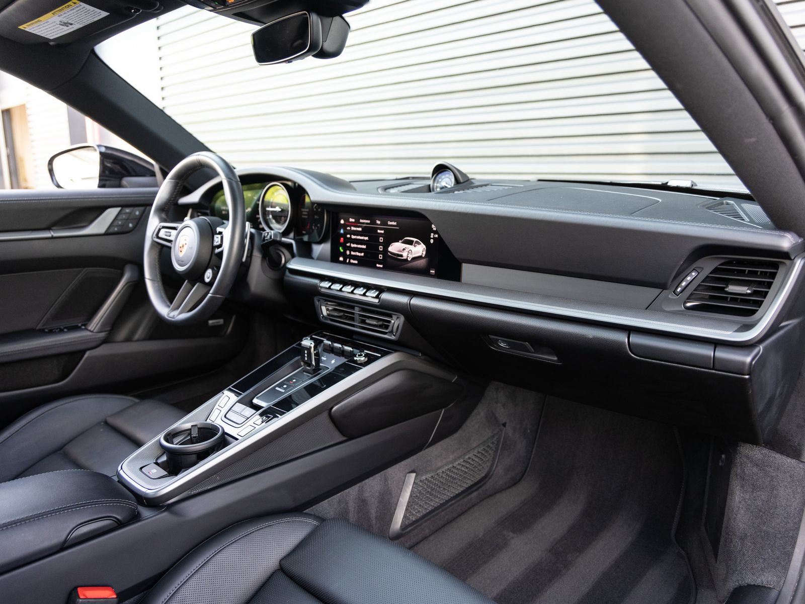 Certified 2024 Porsche 911 Carrera RWD image 33