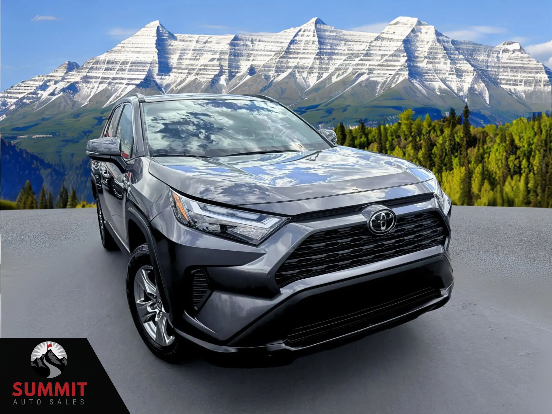 Used 2024 Toyota RAV4 XLE AWD/4WD image 1