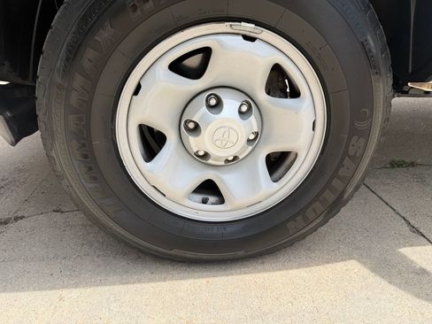 Used 2016 Toyota Tacoma SR RWD image 39
