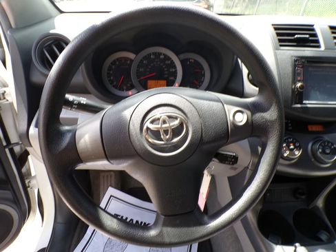 Used 2011 Toyota RAV4 2WD w/ Base L4 Extra Value Pkg image 12