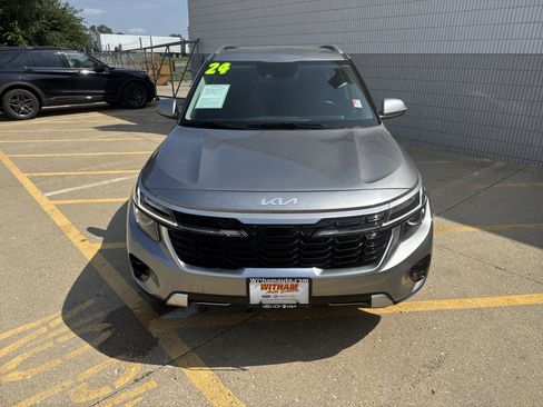 Used 2024 Kia Seltos S AWD/4WD image 3
