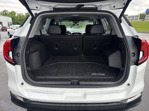 Used 2024 GMC Terrain AT4 w/ LPO, Floor Liner Package AWD/4WD image 10