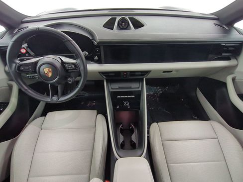 Certified 2025 Porsche Macan 4 Electric AWD/4WD image 20