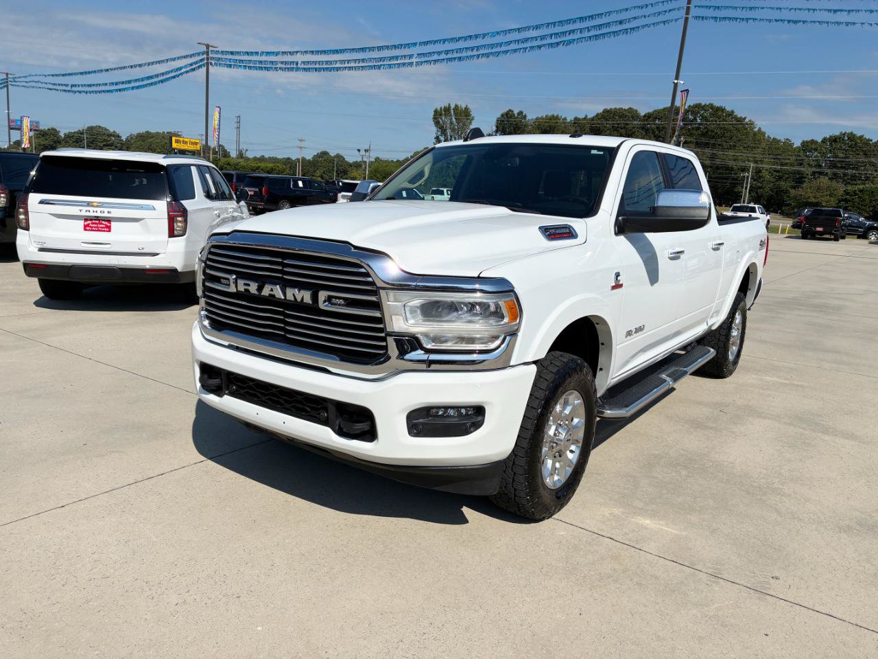 Used 2022 RAM 2500 Laramie AWD/4WD image 2