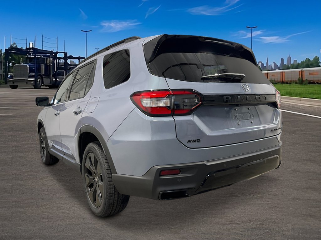 New 2026 Honda Pilot Black Edition image 9