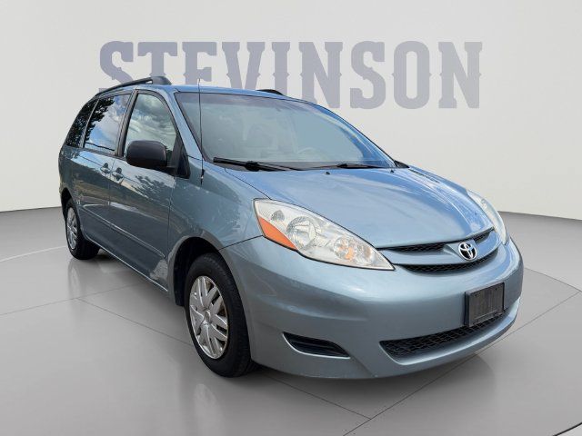 Used 2009 Toyota Sienna LE FWD image 7