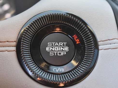 Used 2022 Jeep Compass Limited w/ Sun and Sound Group image 31