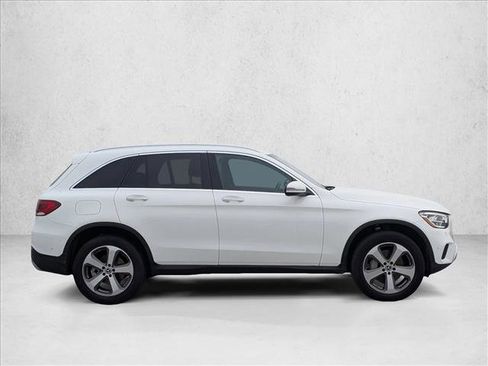 Certified 2022 Mercedes-Benz GLC 300 image 4