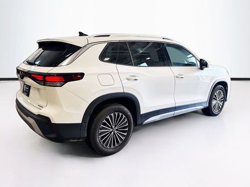 Certified 2025 Volkswagen Tiguan S w/ 18" Wheel Package AWD/4WD image 5
