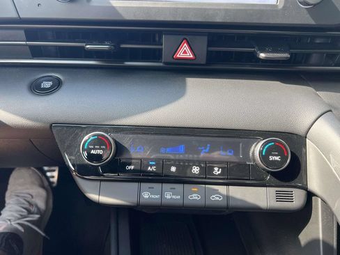 Certified 2026 Hyundai Elantra Sport FWD image 26
